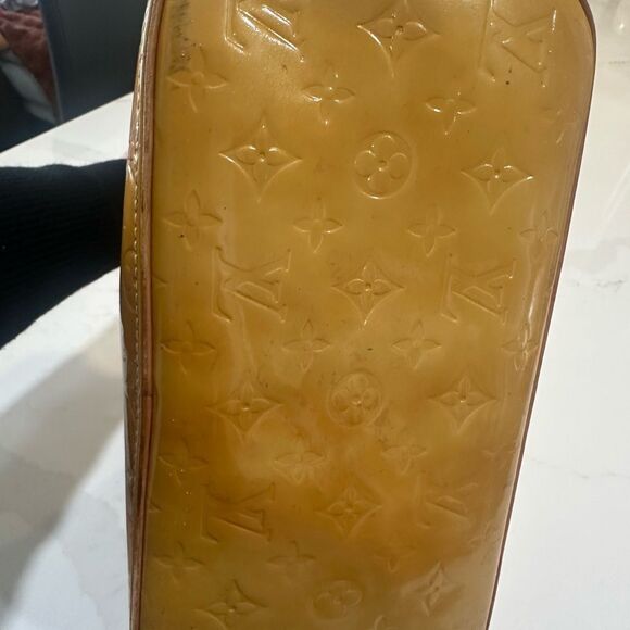 Louis Vuitton Yellow Monogram Vernis Tote Bag - Picture 8 of 17
